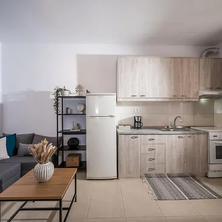 Sofman City Center Apartment B Iraklion Buitenkant foto